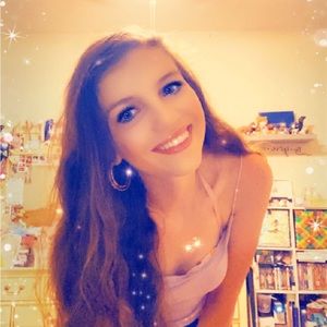 Meet your Posher, Leah